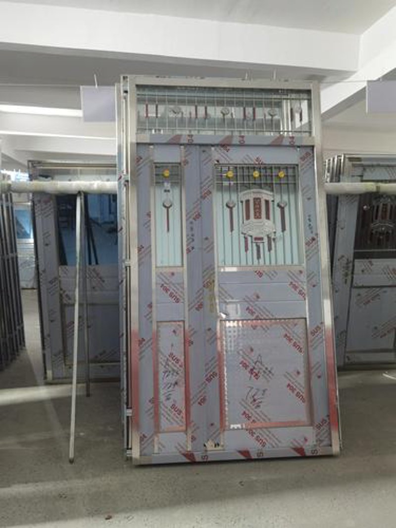 不锈钢门定制